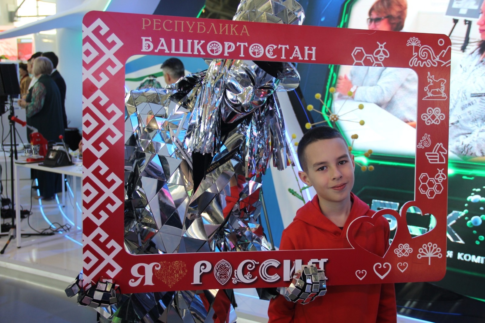 На Международной выставке-форуме «Россия» муниципалитеты Башкортостана презентовали событийный календарь-slide