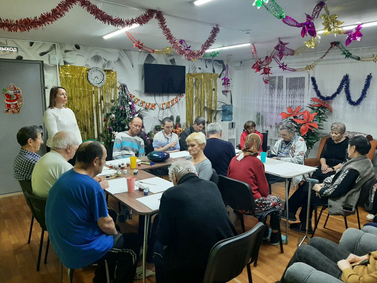 Порядка 500 человек стали участниками новогодней акции #МойбизнесПомогает-slide