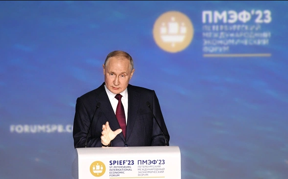 Главные заявления для бизнеса из выступления президента на ПМЭФ-2023
